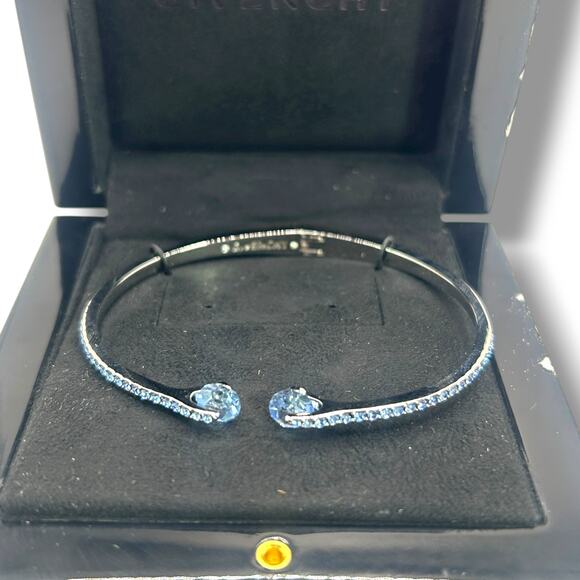 NWT Givenchy Crystal & Pavé Hinged Bangle Bracelet silver & Light Blue NEW - Picture 10 of 12